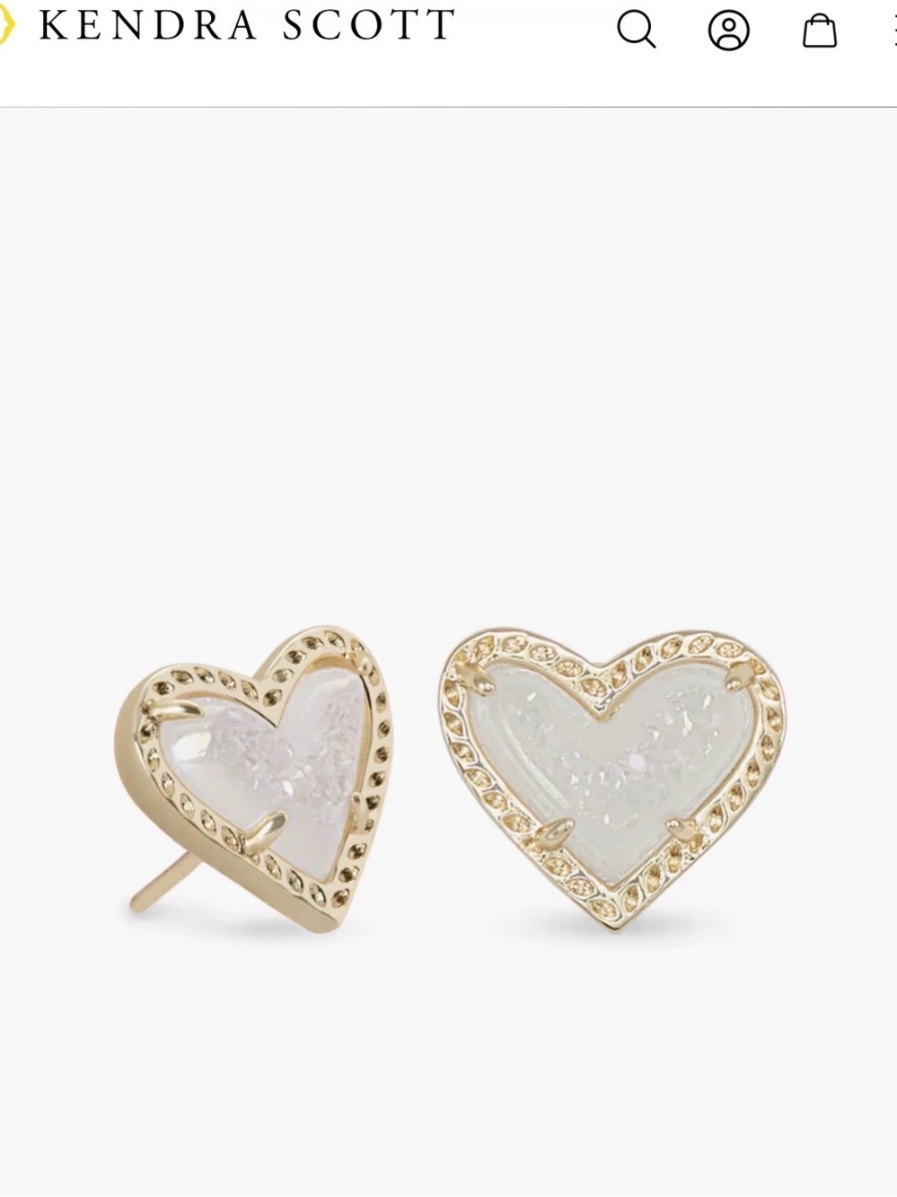 Ari Heart Gold Stud Earrings